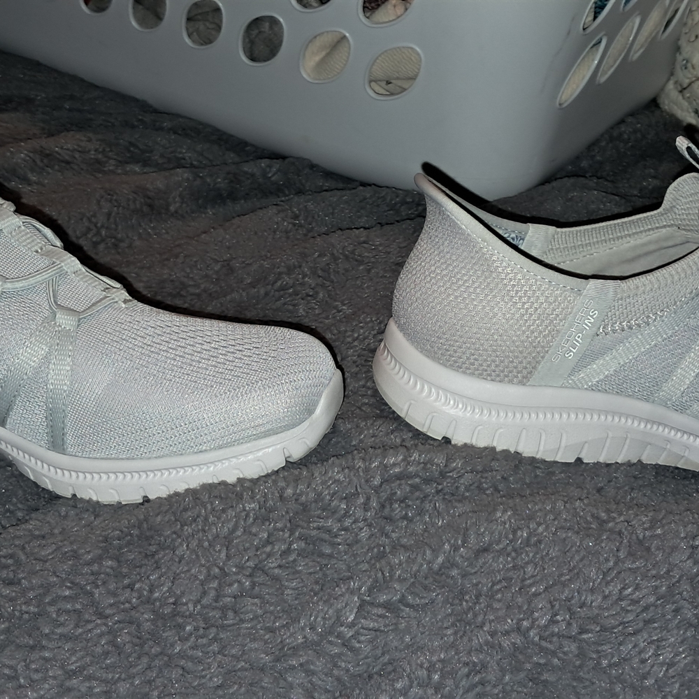 Like New White Athletic Shoes